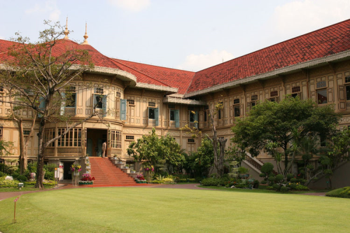 VIMANMEK MANSION